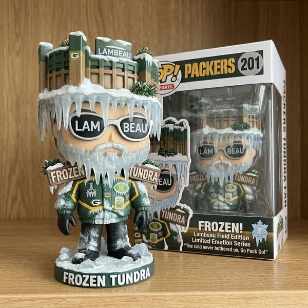 Green Bay Packers “Frozen Tundra” Collectible Figure