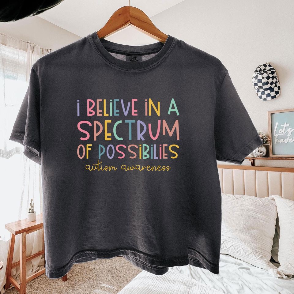 I Believe in a Spectrum of Possibilities Women's Boxy Tee