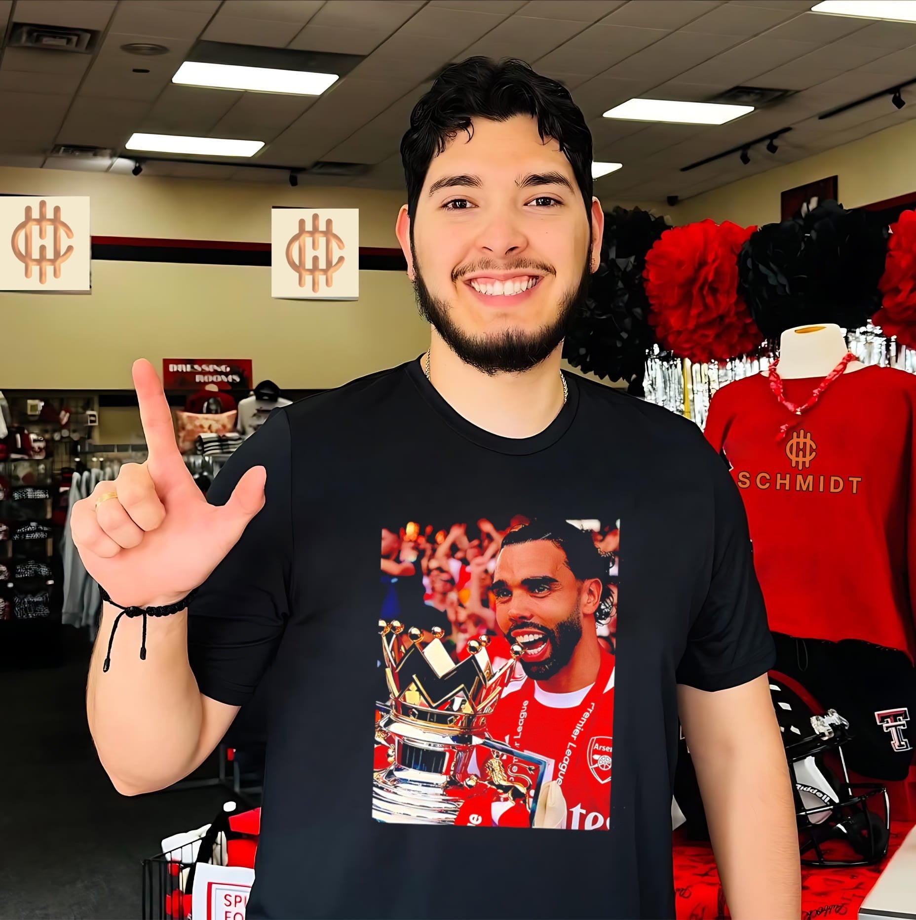 David Raya after winning Premier League Champions 2026 title shirt