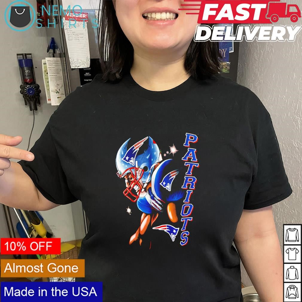 New England Patriots fierce mascot graphic shirt