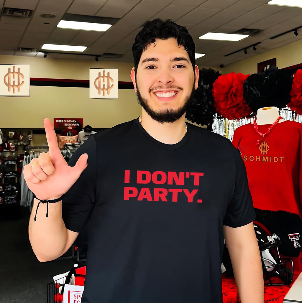 I Don’t Party introvert antisocial funny slogan shirt