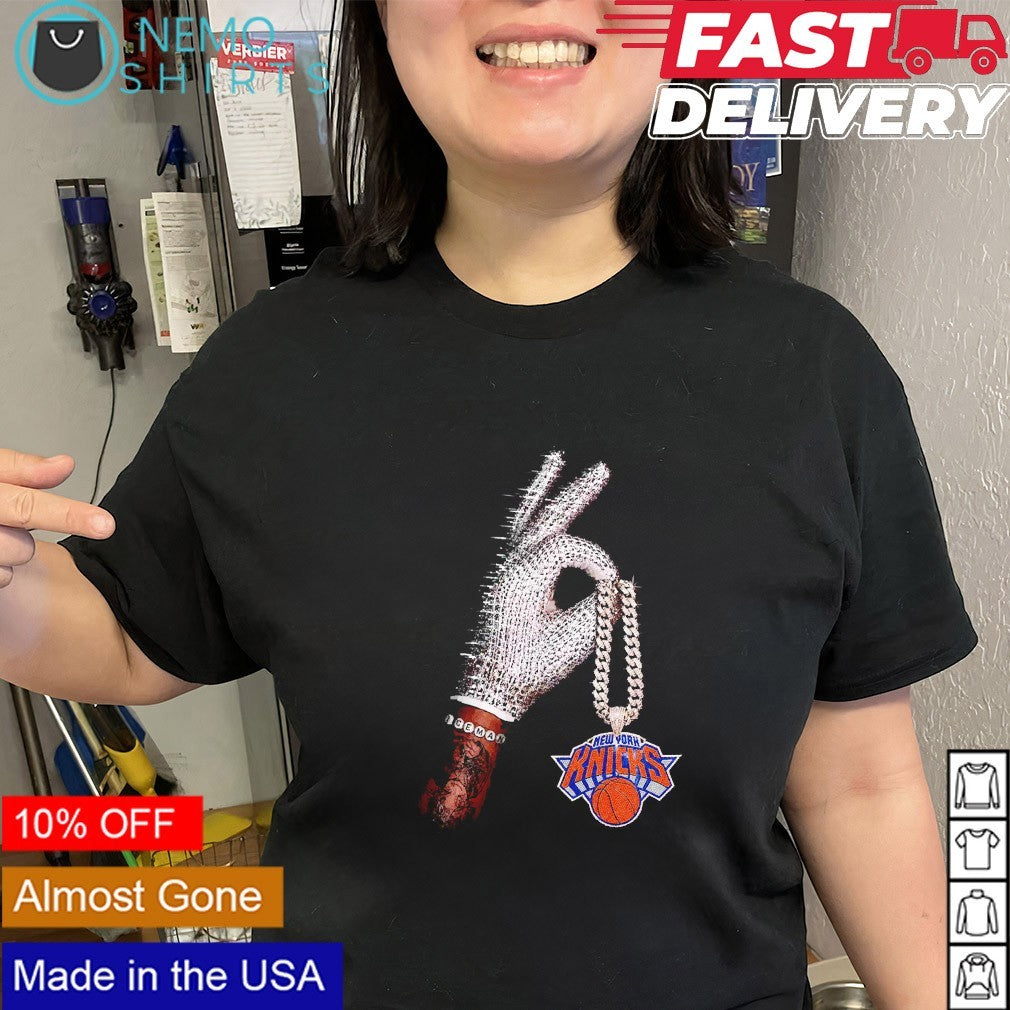 Iceman diamond glove and chain New York Knicks shirt