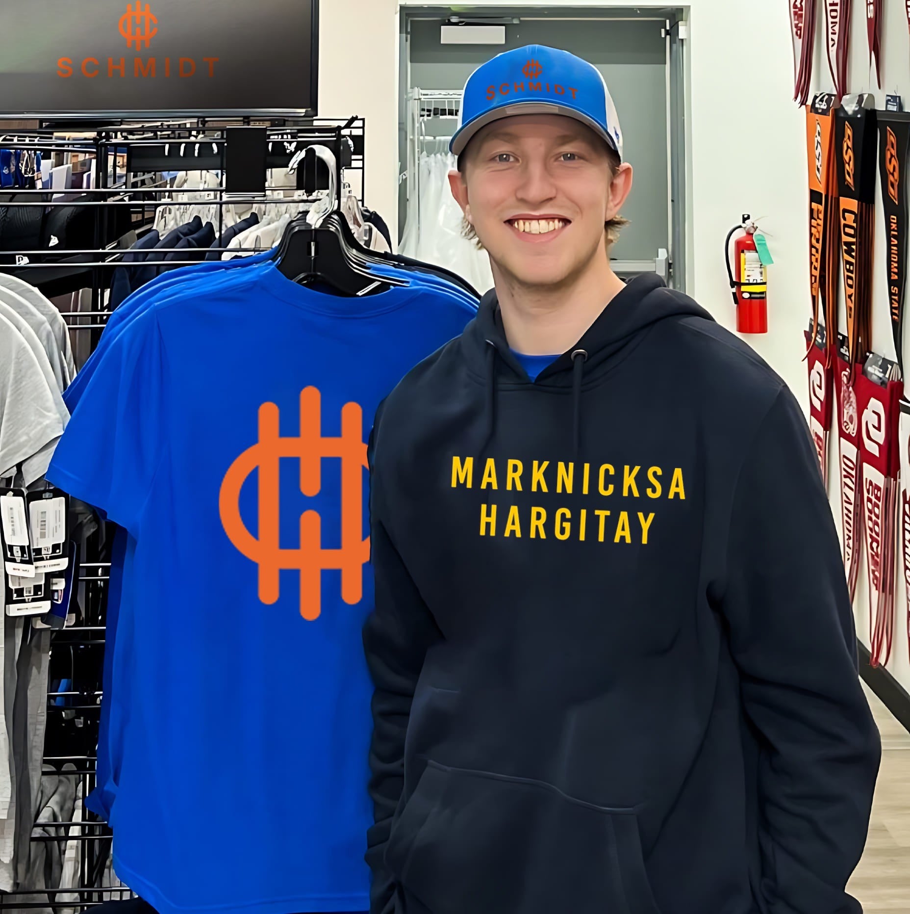 Marknicksa Hargitay Knicks Parade Pun shirt
