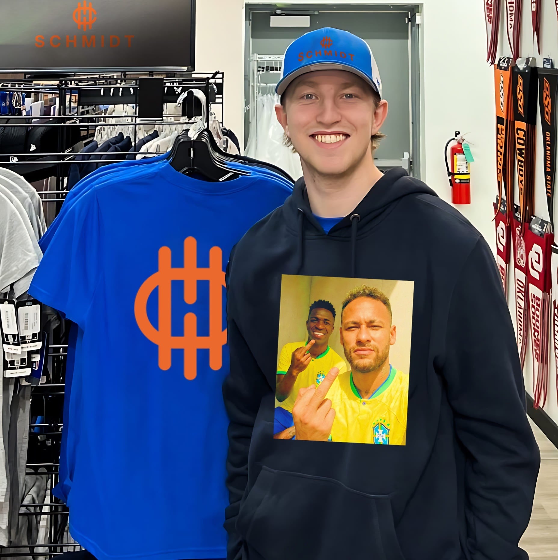 Neymar Jr and Vinicius Jr middle finger shirt