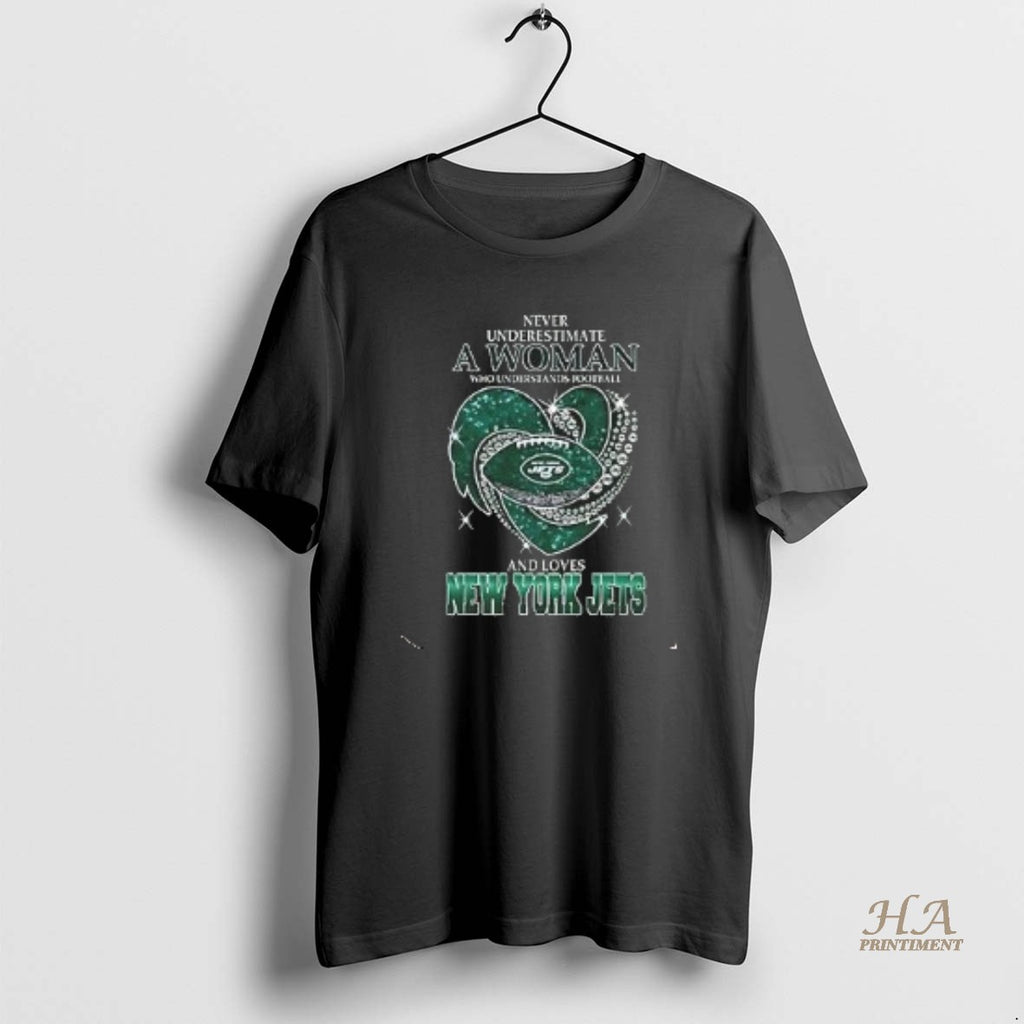 Official Awesome Never Underestimate A Woman Who Understands Football And Loves New York Jets 2025 Shirt Hoodie Sweatshirt