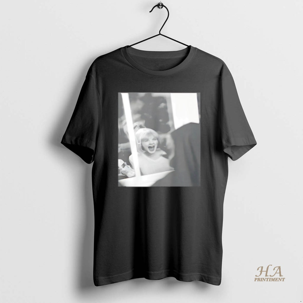 Official Marilyn Monroe Bob Willoughby Photo Shirt Hoodie Sweatshirt | PurePodTees.com