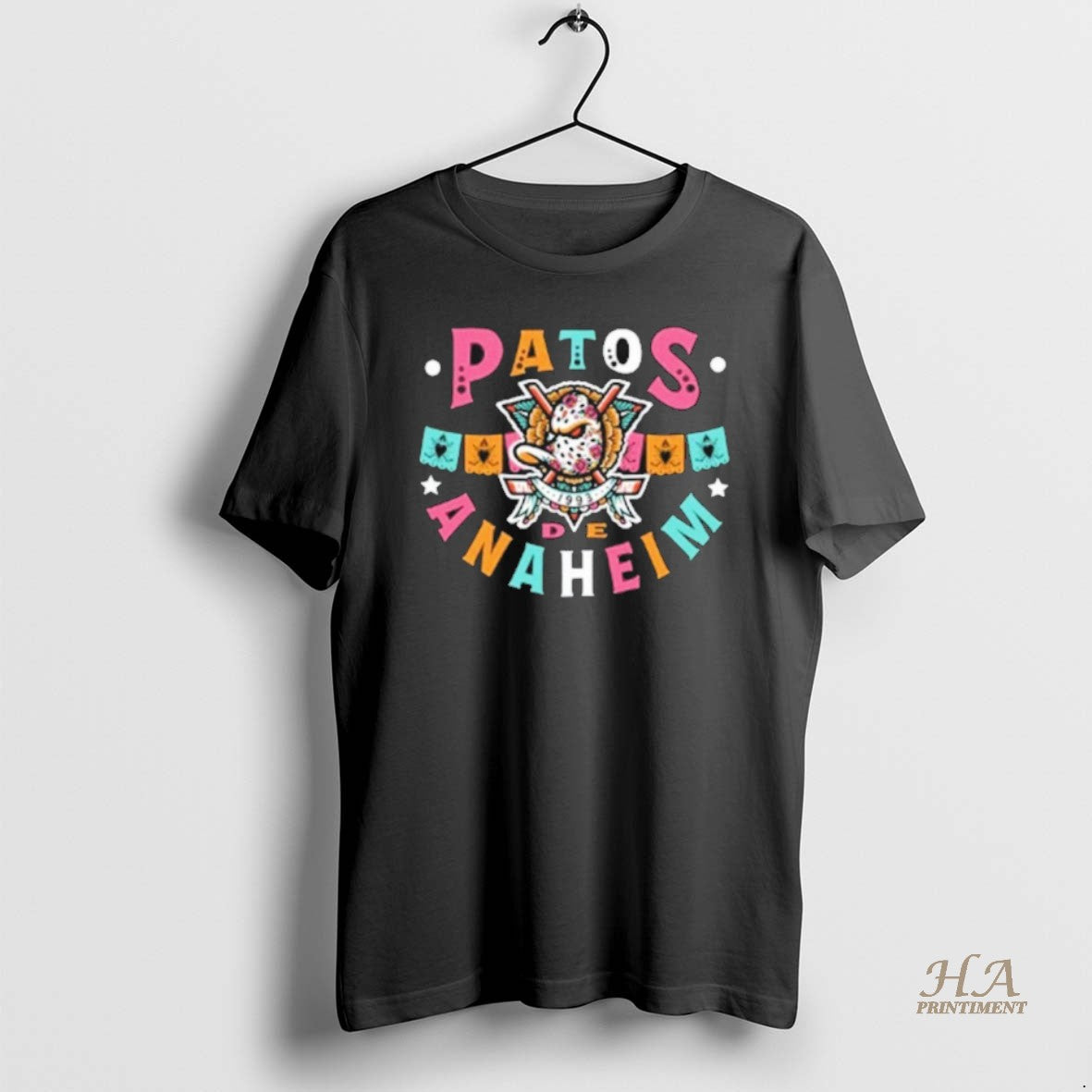 Official Patos De Anaheim Graphic Shirt Hoodie Sweatshirt | PurePodTees.com