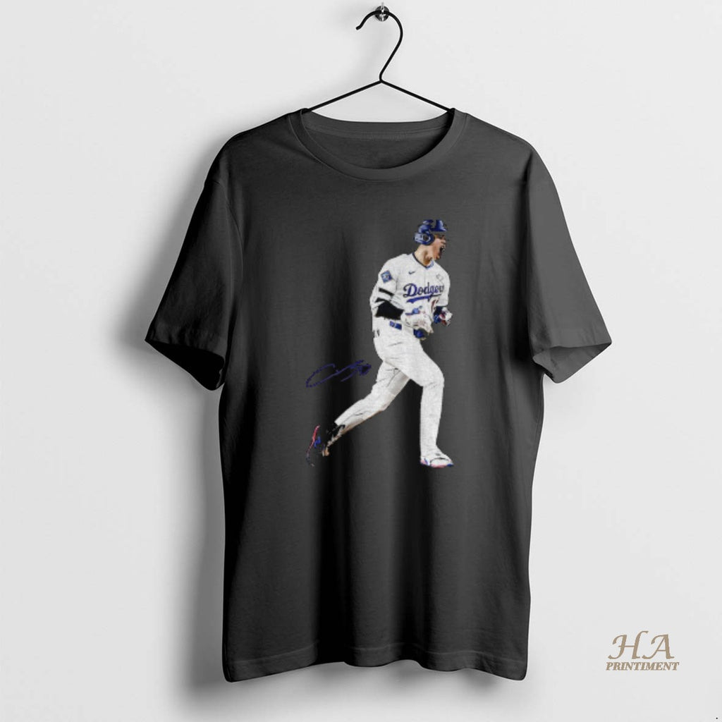 Official Shohei Ohtani Posing Los Angeles Dodgers Game 3 Baseball Mlb Signature Shirt Hoodie Sweatshirt | PurePodTees.com