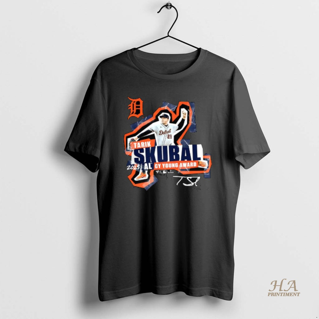 Official Tarik Skubal Detroit Tigers 2025 National League Cy Young Award Winner Signature Shirt Hoodie Sweatshirt