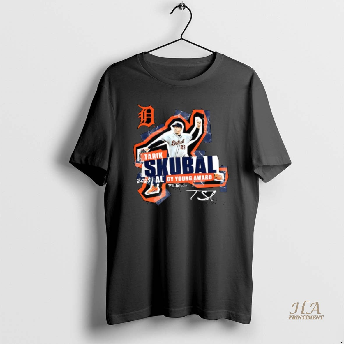 Official Tarik Skubal Detroit Tigers 2025 National League Cy Young Award Winner Signature Shirt Hoodie Sweatshirt