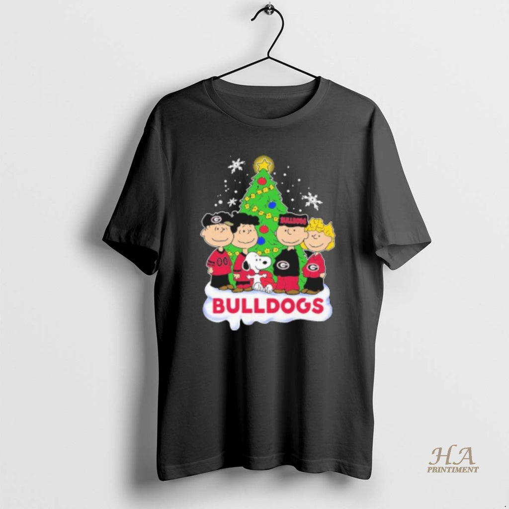 Official The Peanuts Georgia Bulldogs Merry Christmas 2025 Shirt Hoodie Sweatshirt | PurePodTees.com