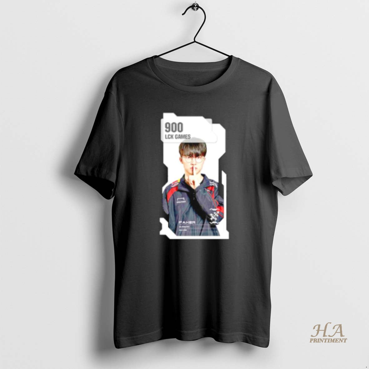 Official The T1 Faker Close Up The Legend 900 Lck Games Shirt Hoodie Sweatshirt | PurePodTees.com