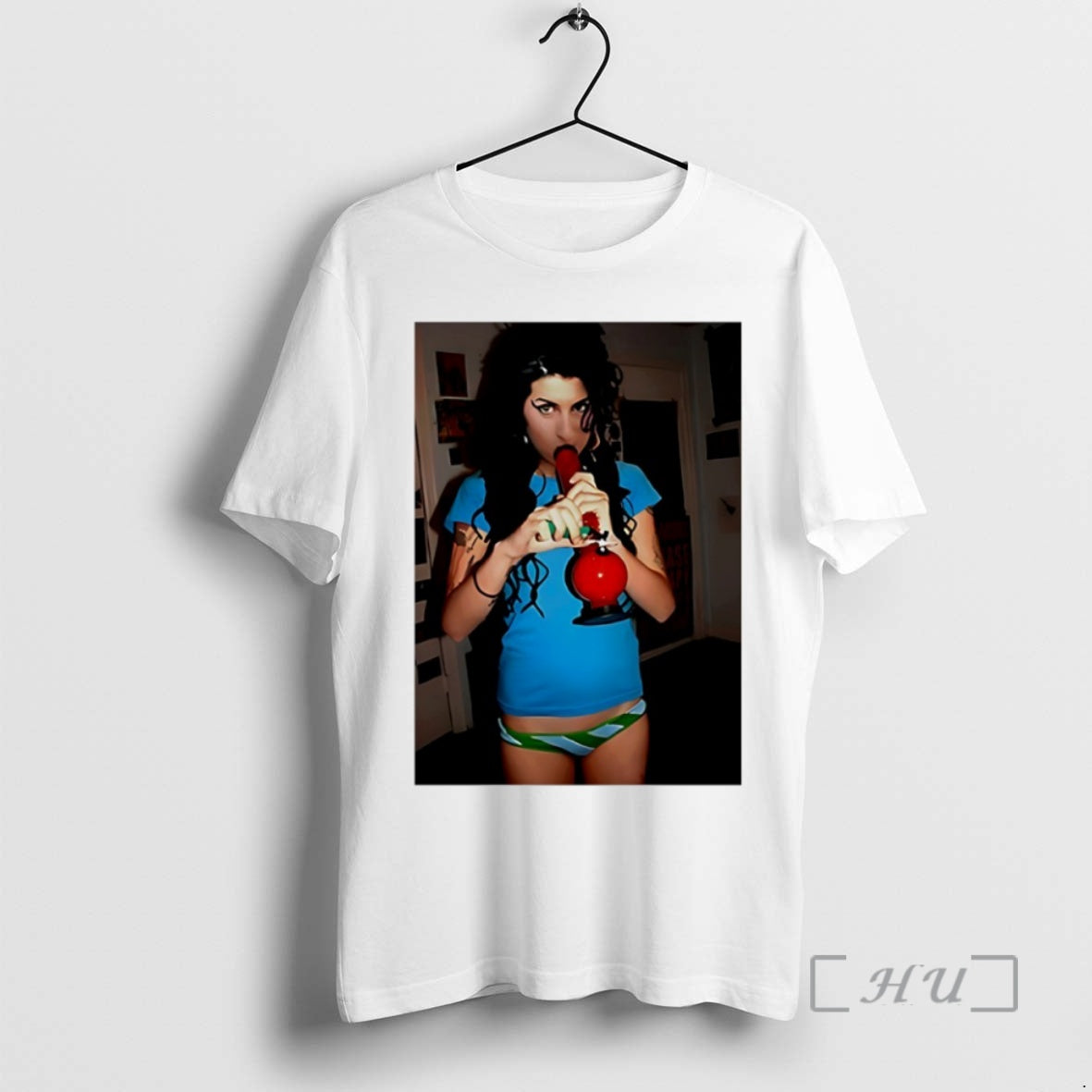 Officials Amy Winehouse Smoking Bong Circle Shirt Hoodie Sweatshirt | PurePodTees.com