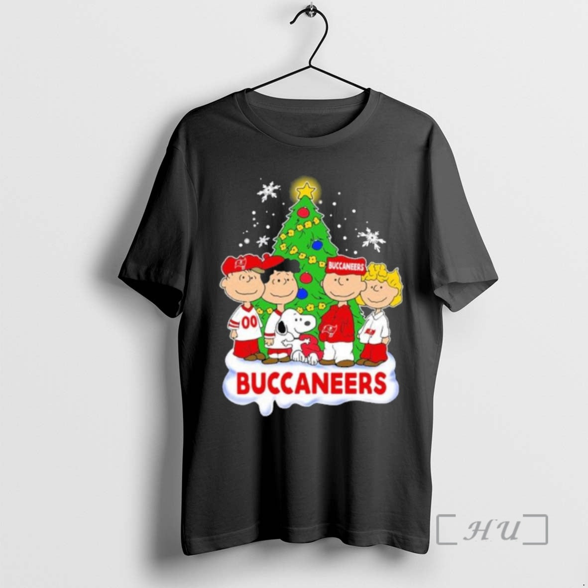 Officials Tampa Bay Buccaneers X The Peanuts Christmas 2025 Shirt Hoodie Sweatshirt | PurePodTees.com