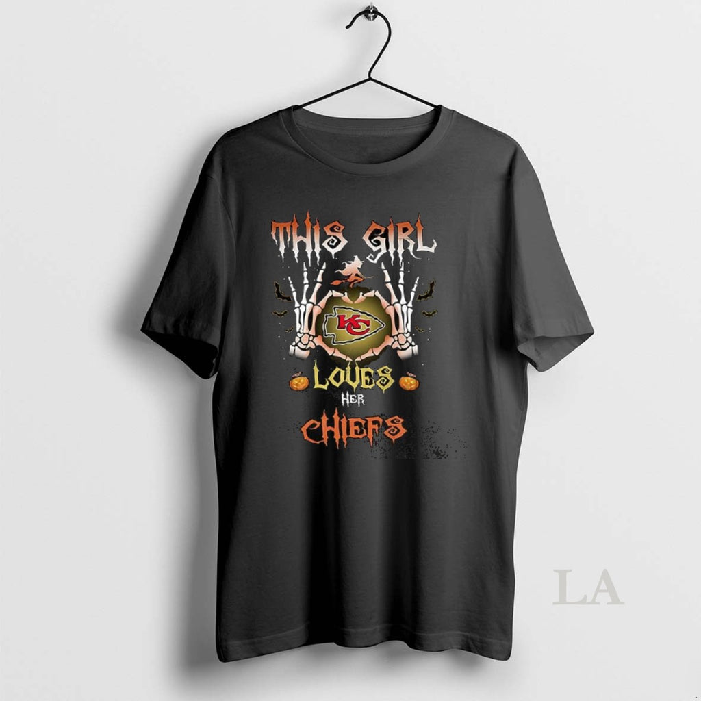 Original This Girl Loves Her Kansas City Chiefs Skelenton Halloween