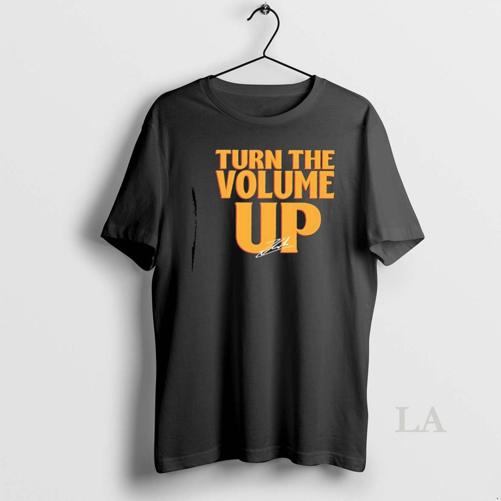 Original Turn The Volume Up Mayor Of Nyc Zohran Mamdani Signature Shirt Hoodie Sweatshirt | PurePodTees.com