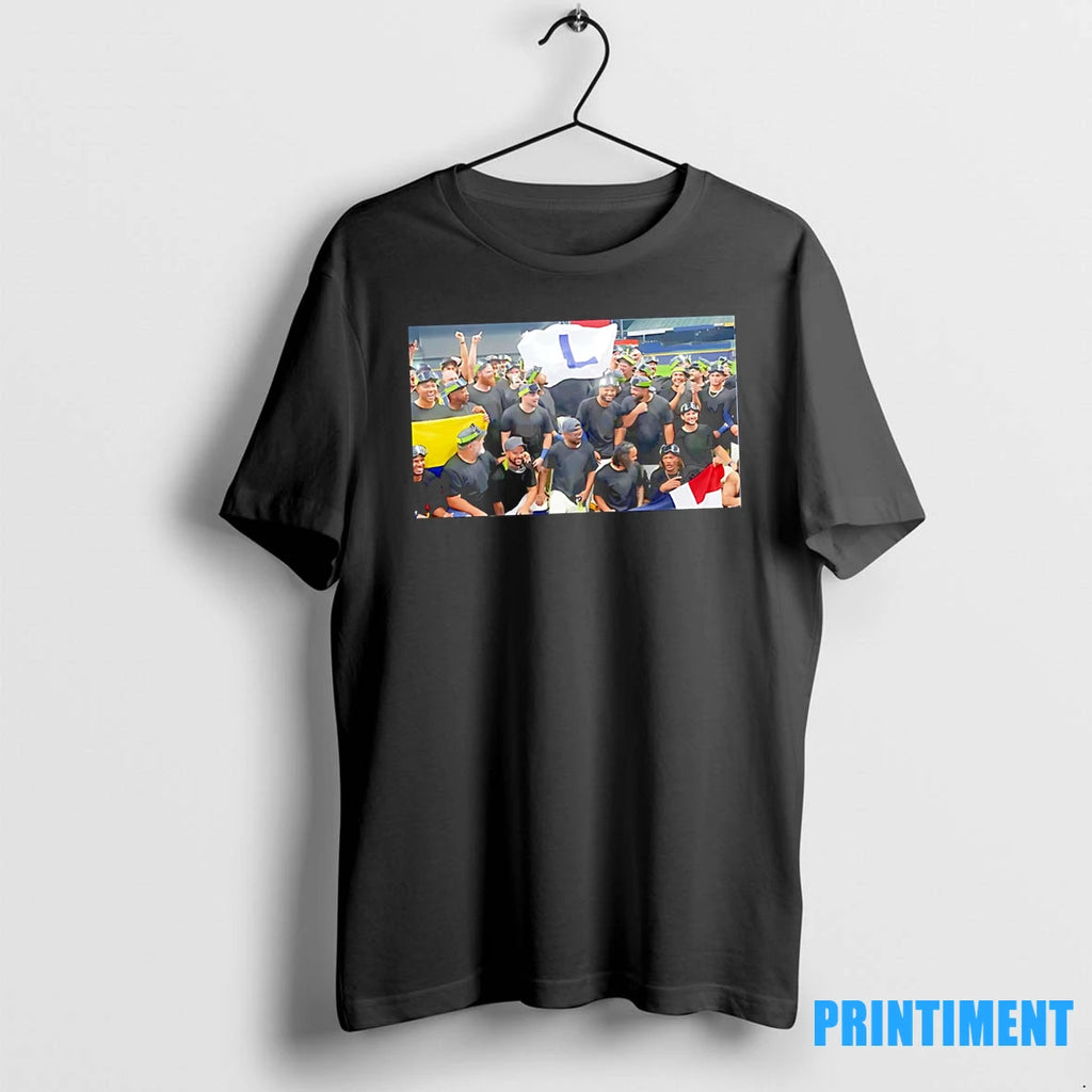 Premium Los Angeles Dodgers Celebrate Winning The 2024 World Series Photo Tshirts Sweater