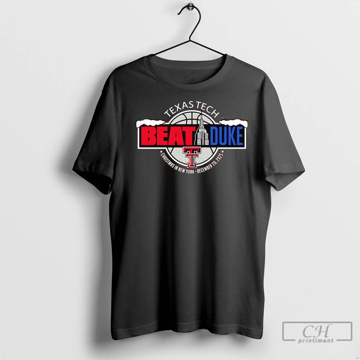 Premium Texas Tech Red Raiders Beat Duke 2025 Christmas In New York Shirt Hoodie Sweatshirt | PurePodTees.com