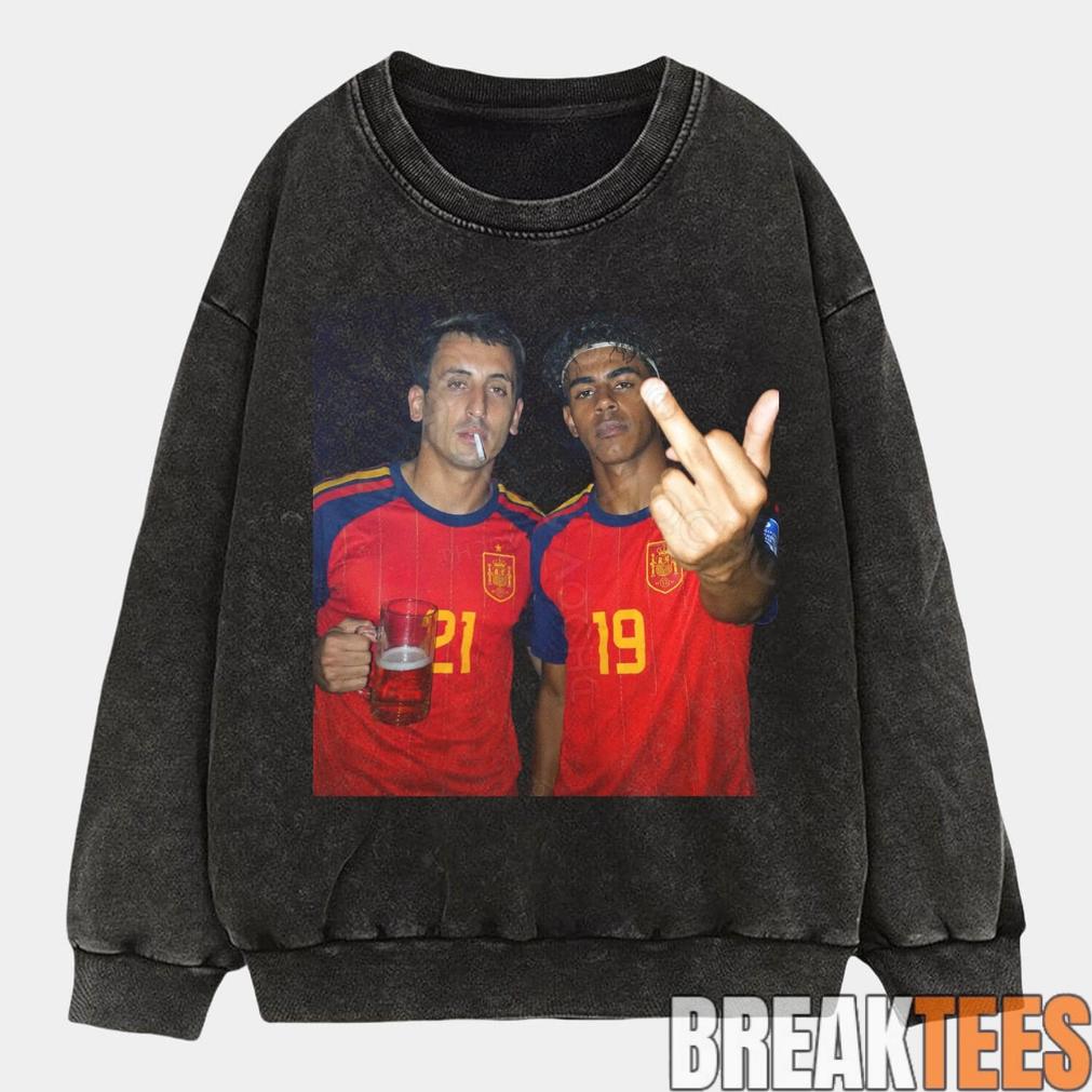 Spain Drunk Football Fans Graphic T-Shirt