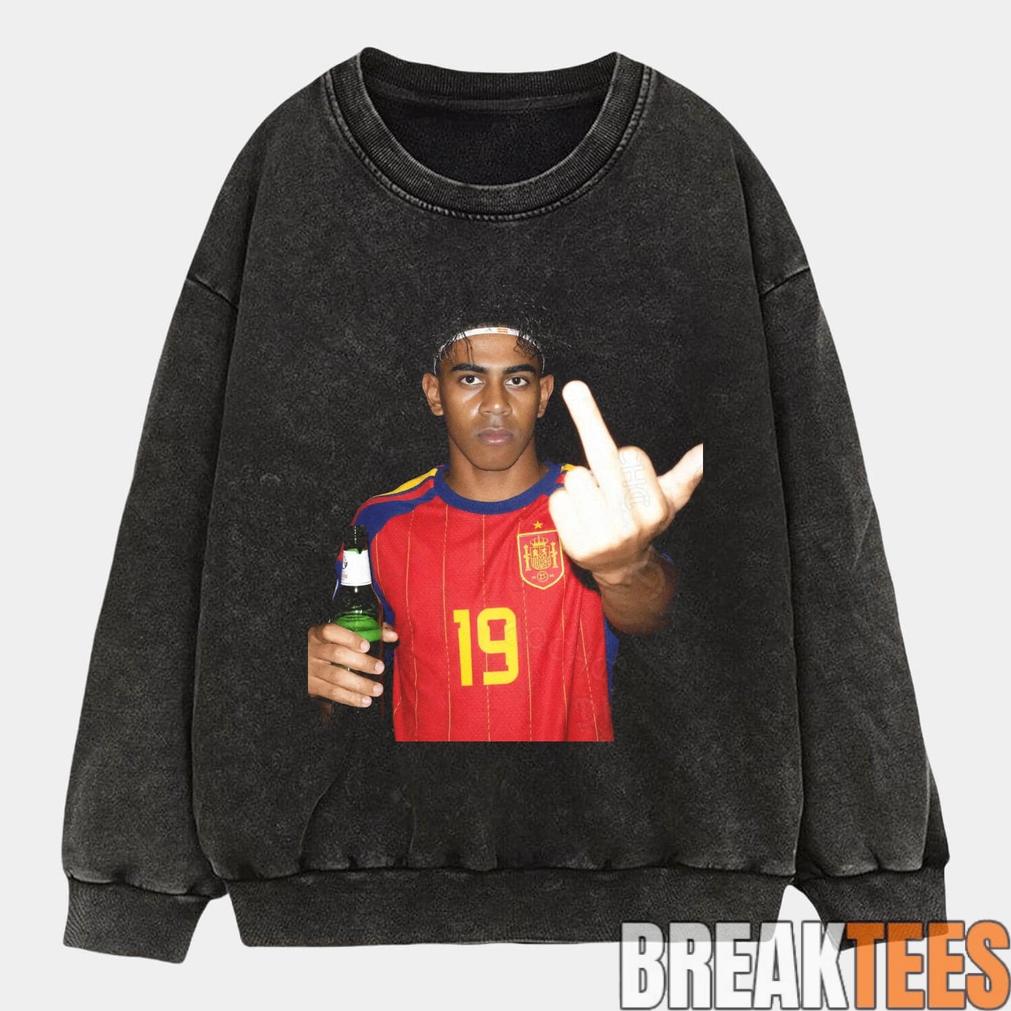 Spain Football Lamine Yamal Drunk Middle Finger T-Shirt