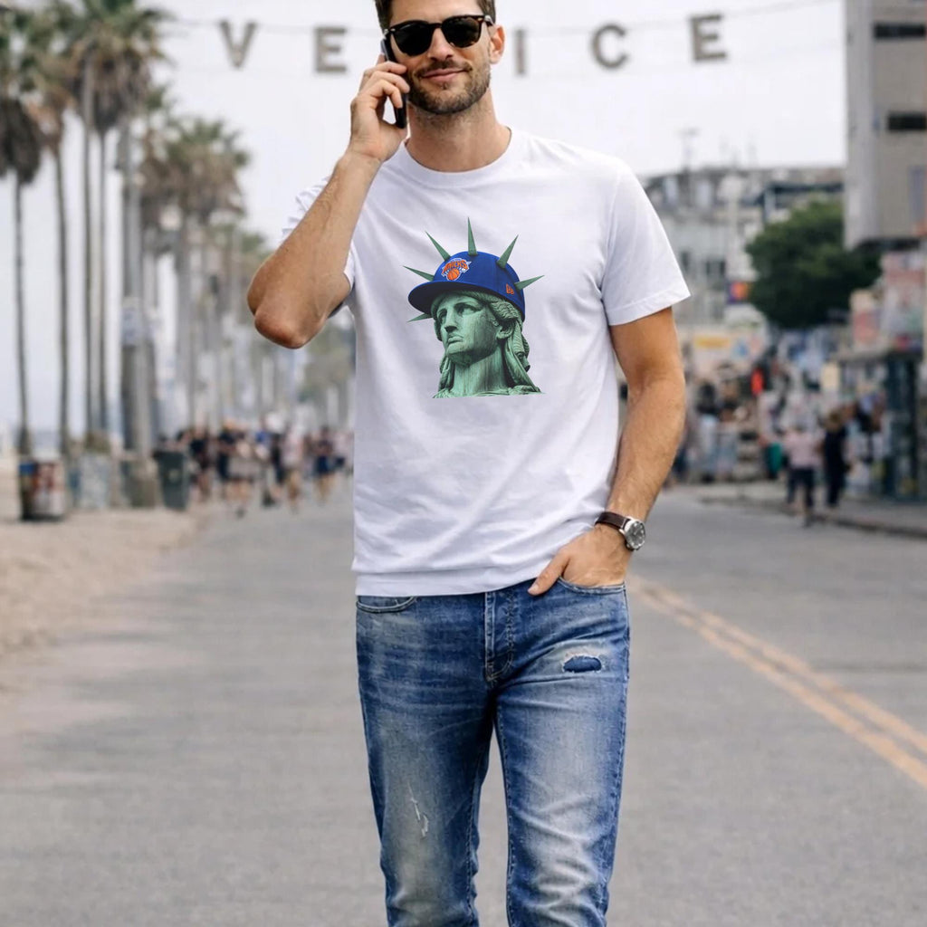 Statue Of Liberty Knicks Hat Shirt