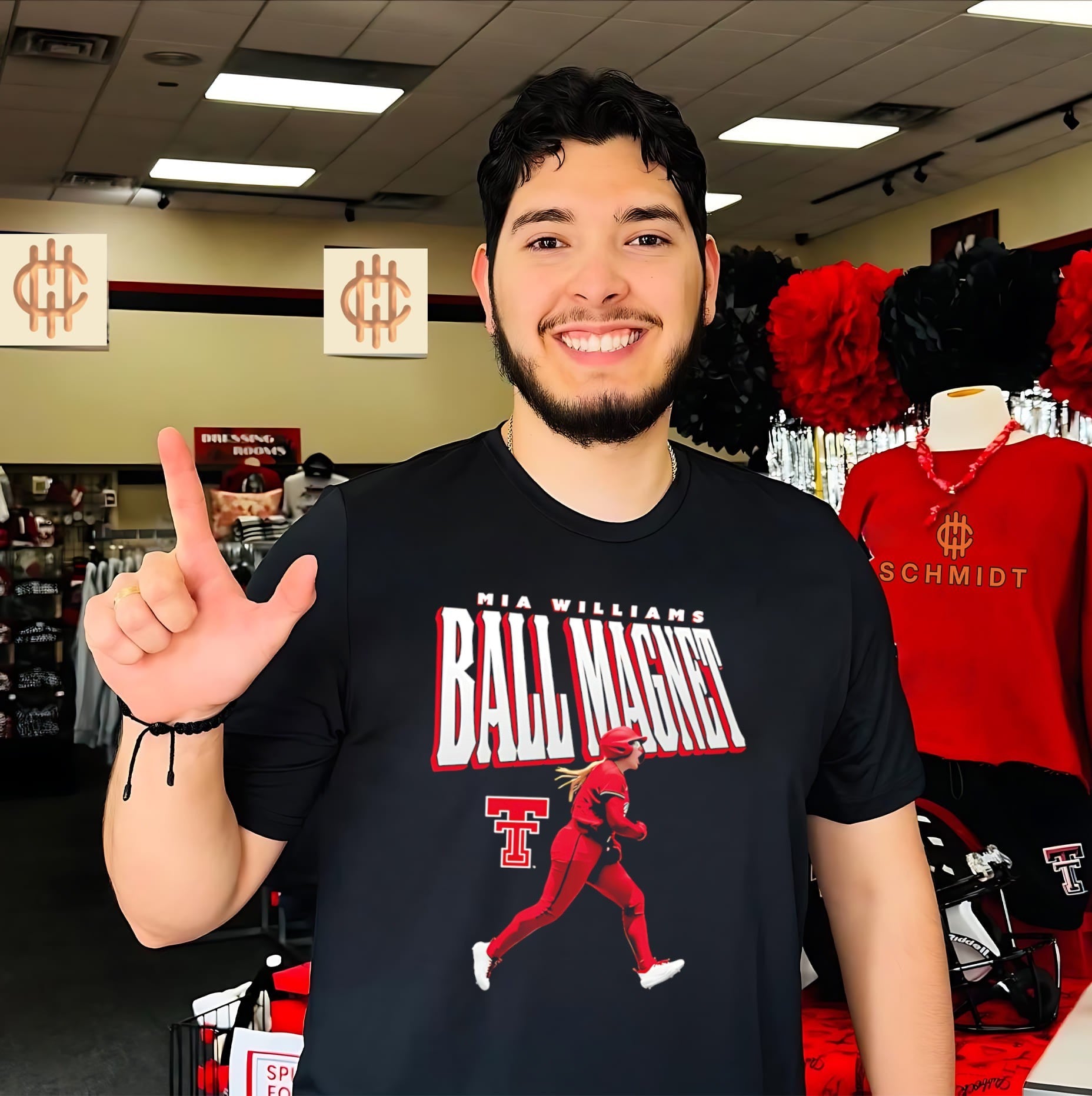 Texas Tech Softball Mia Williams ball magnet illustration shirt
