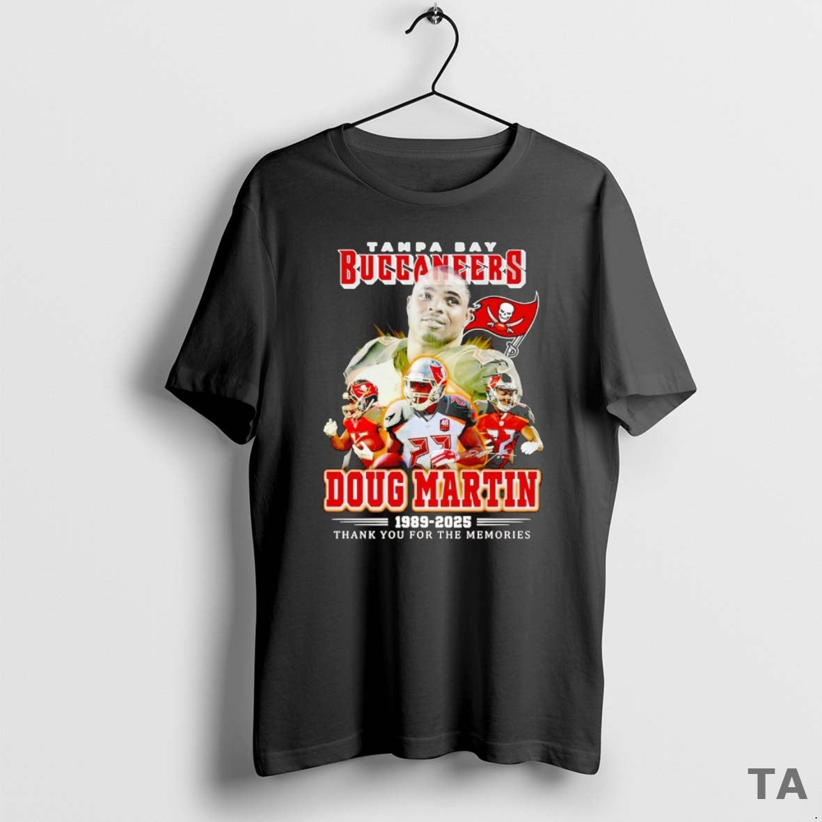 Top Doug Martin 1989 2025 Tampa Bay Buccaneers Thank You For The Memories Shirt Hoodie Sweatshirt | PurePodTees.com