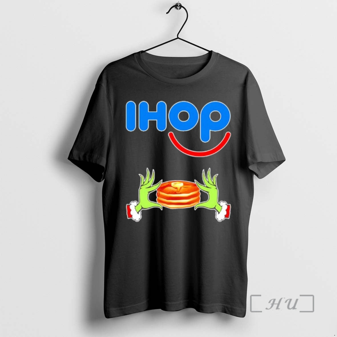 Trending Grinch Hand Love Ihop Christmas 2025 Shirt Hoodie Sweatshirt | PurePodTees.com
