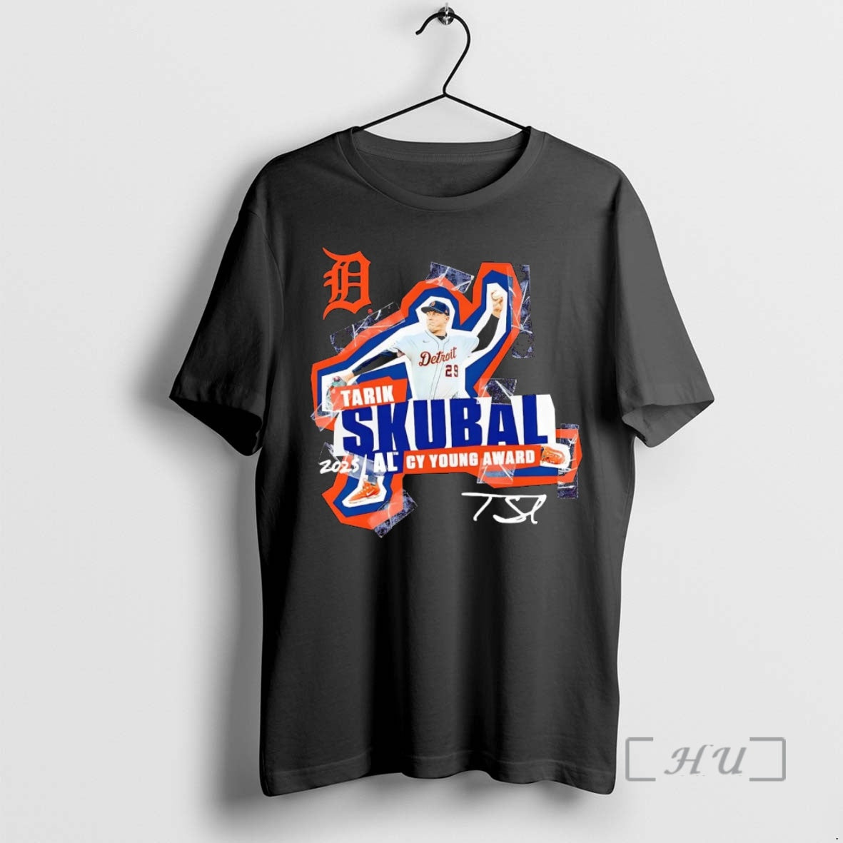 Trending Tarik Skubal Al Cy Young Award 2025 Detroit Tigers Shirt Hoodie Sweatshirt | PurePodTees.com