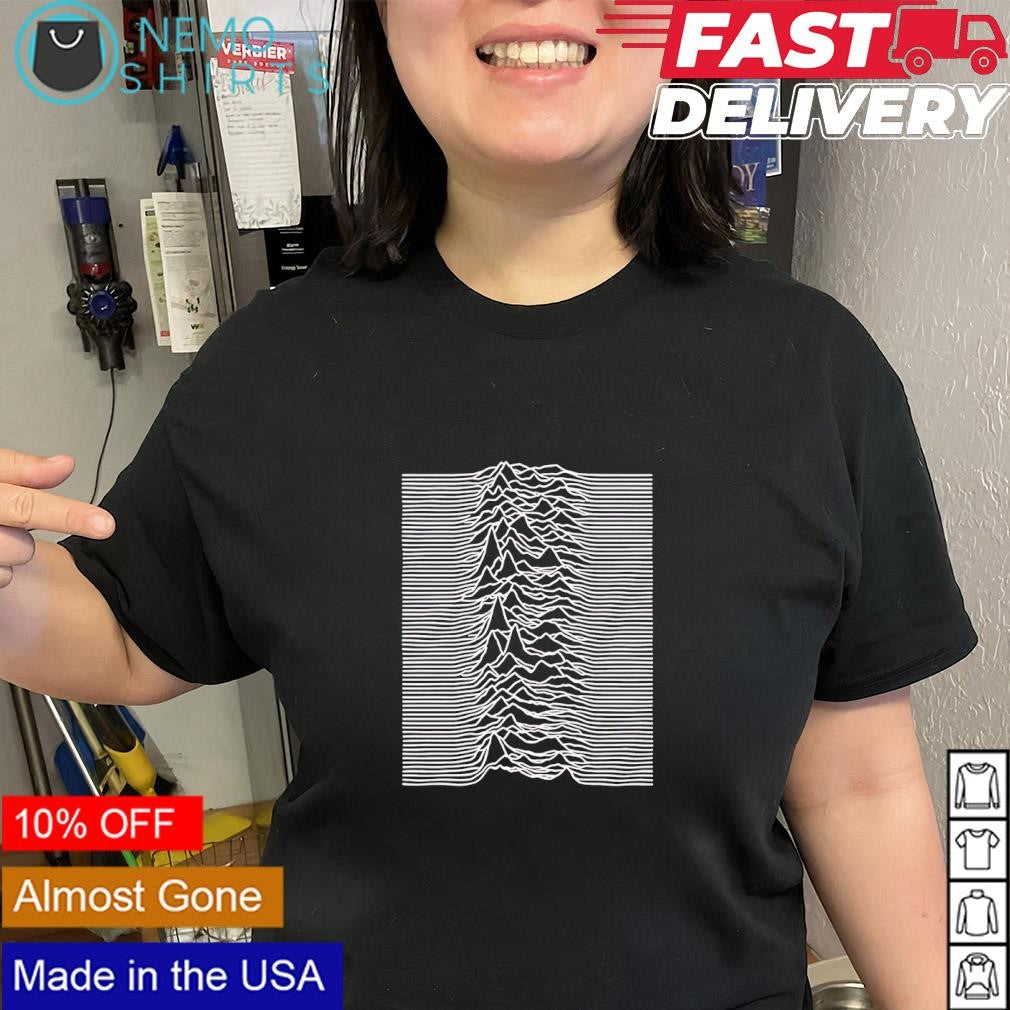 Unknown Pleasures 1979 debut album shirt