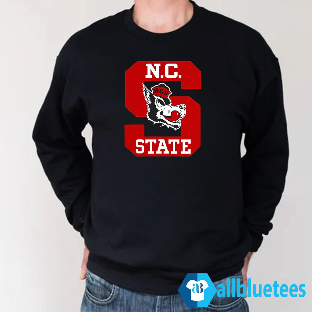Will Wade Slobbering Wolf Shirt