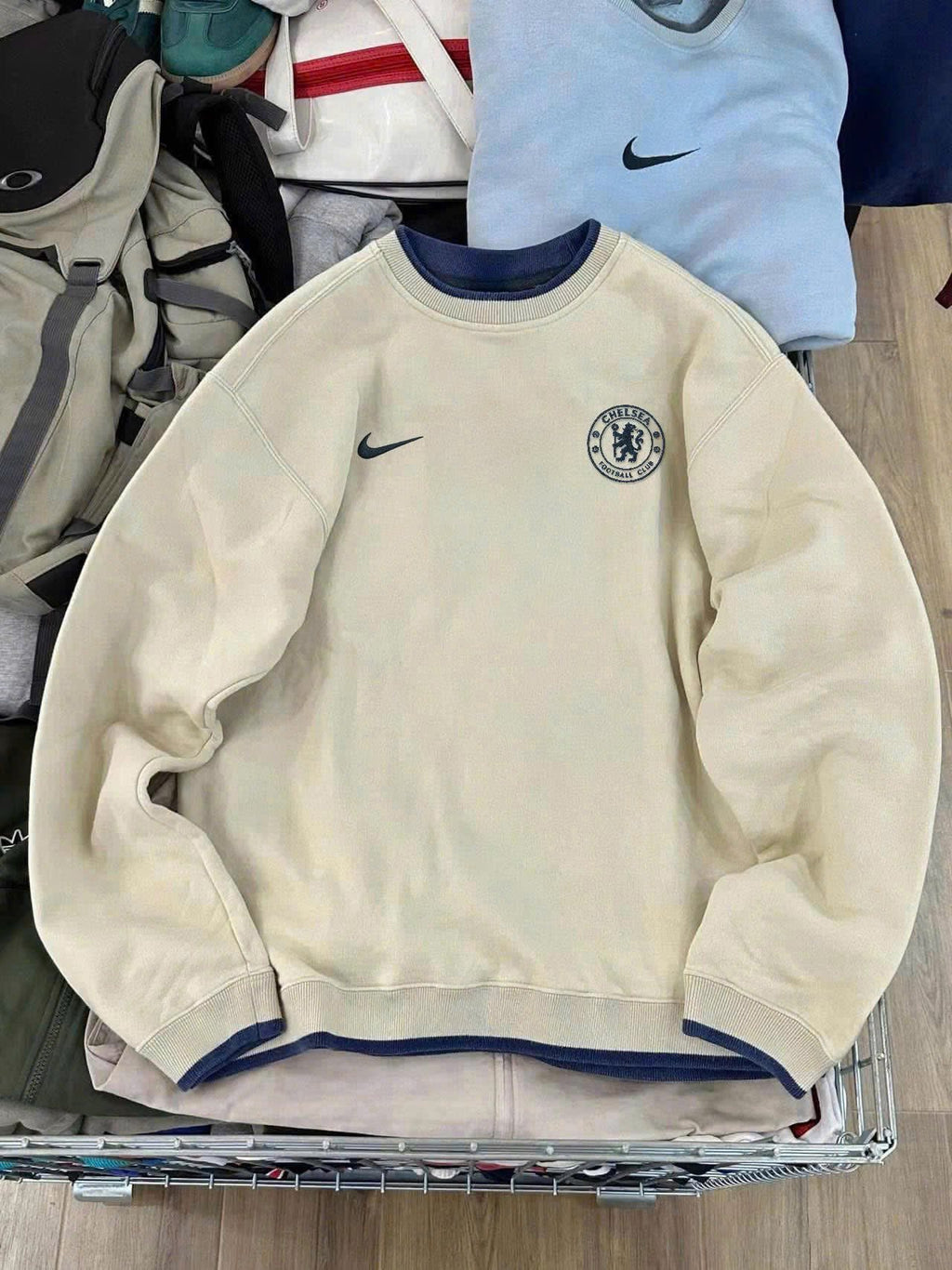 Chelsea Heritage Sweater – Retro Edition 2025 | Beige & Navy Knit