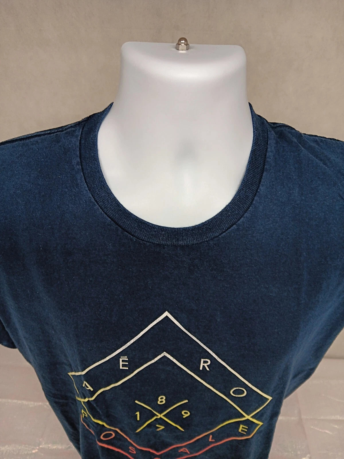 Aeropostale Mens XL Fits Large Graphic T-Shirt Blue Short Sleeve Crew Neck