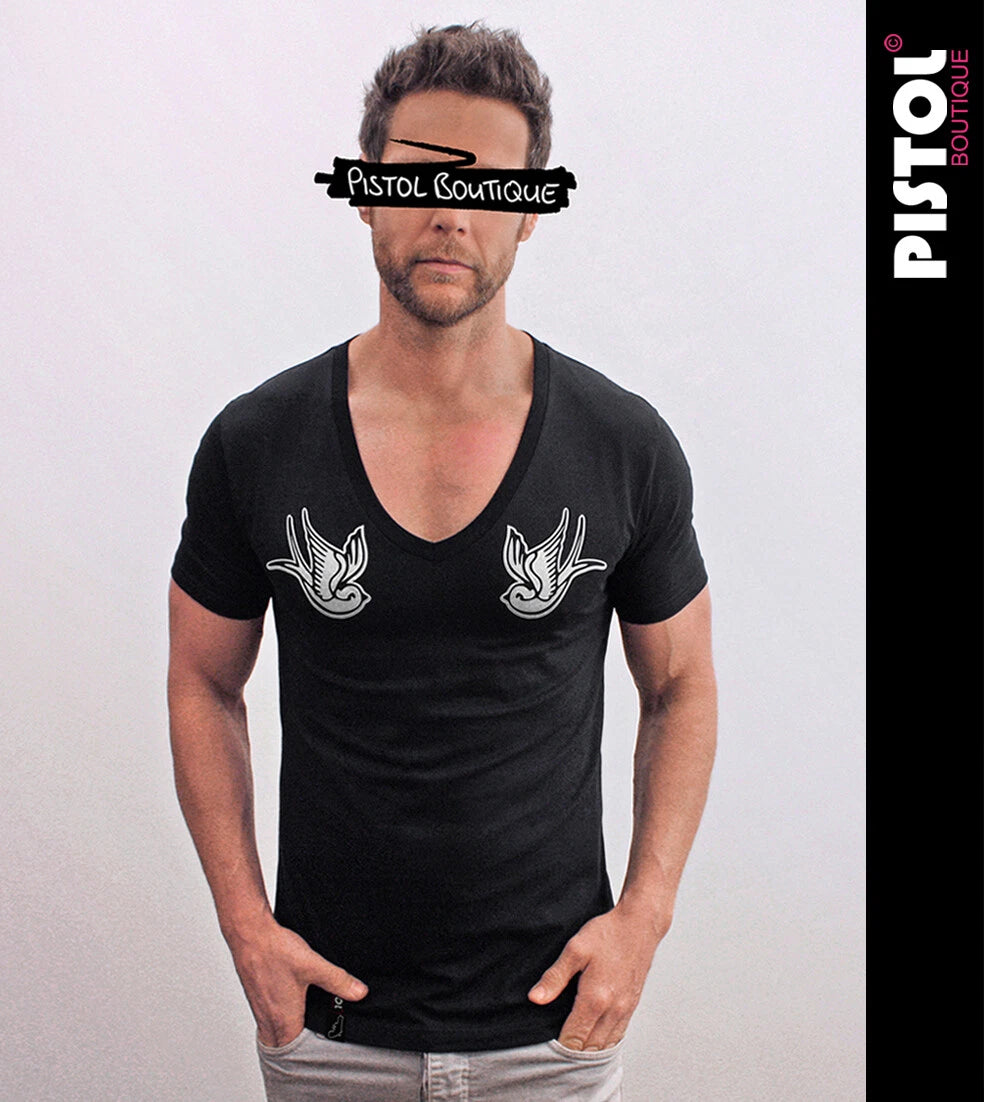 Pistol Boutique Herren Slim Fit Schwarzes T-Shirt Deep V Neck Tattoo