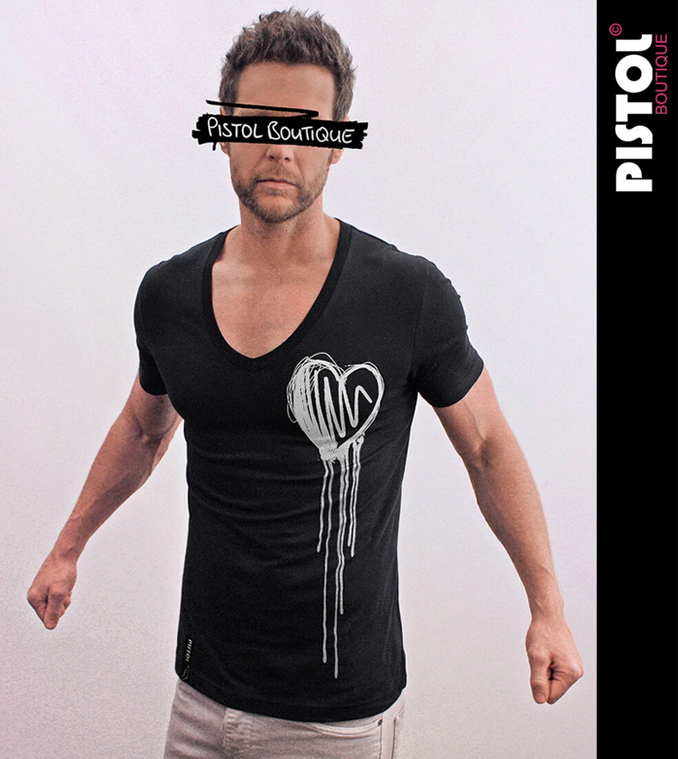 Pistol Boutique Herren Slim Fit Schwarzes Tiefes V-Neck T-Shirt Love Heart Print
