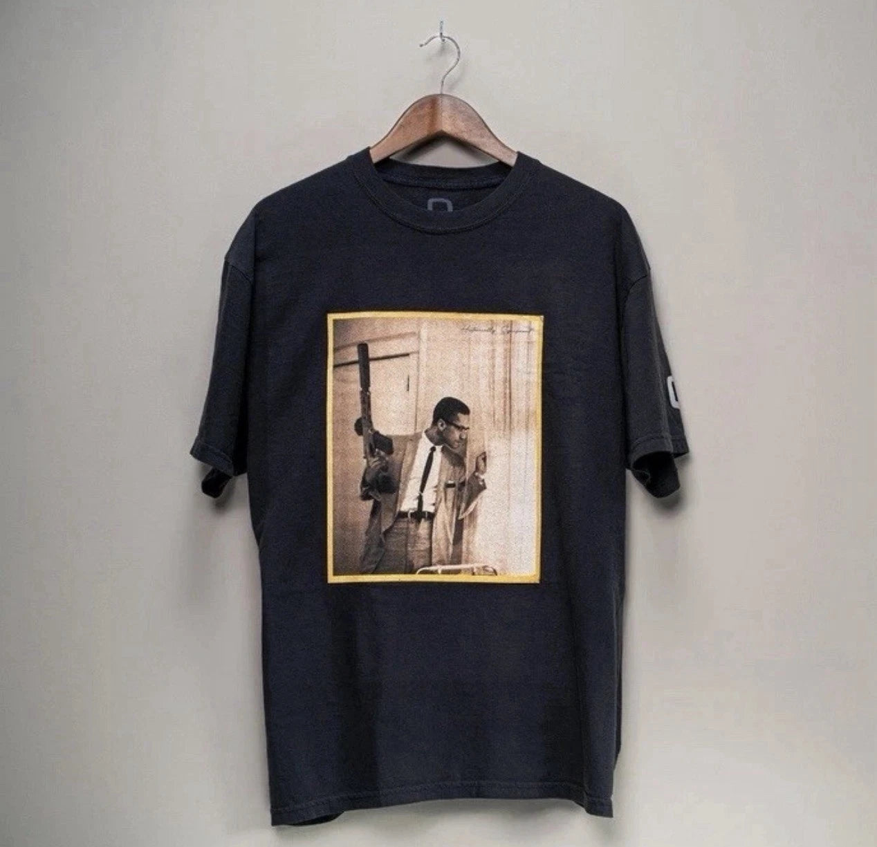 Live Q or Die Q LLC Historically Significant Malcom X T Shirt Medium IN HAND