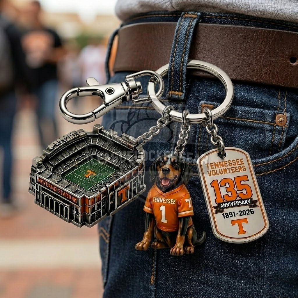 Tennessee Volunteers 135th Anniversary Smokey Mascot Keychain