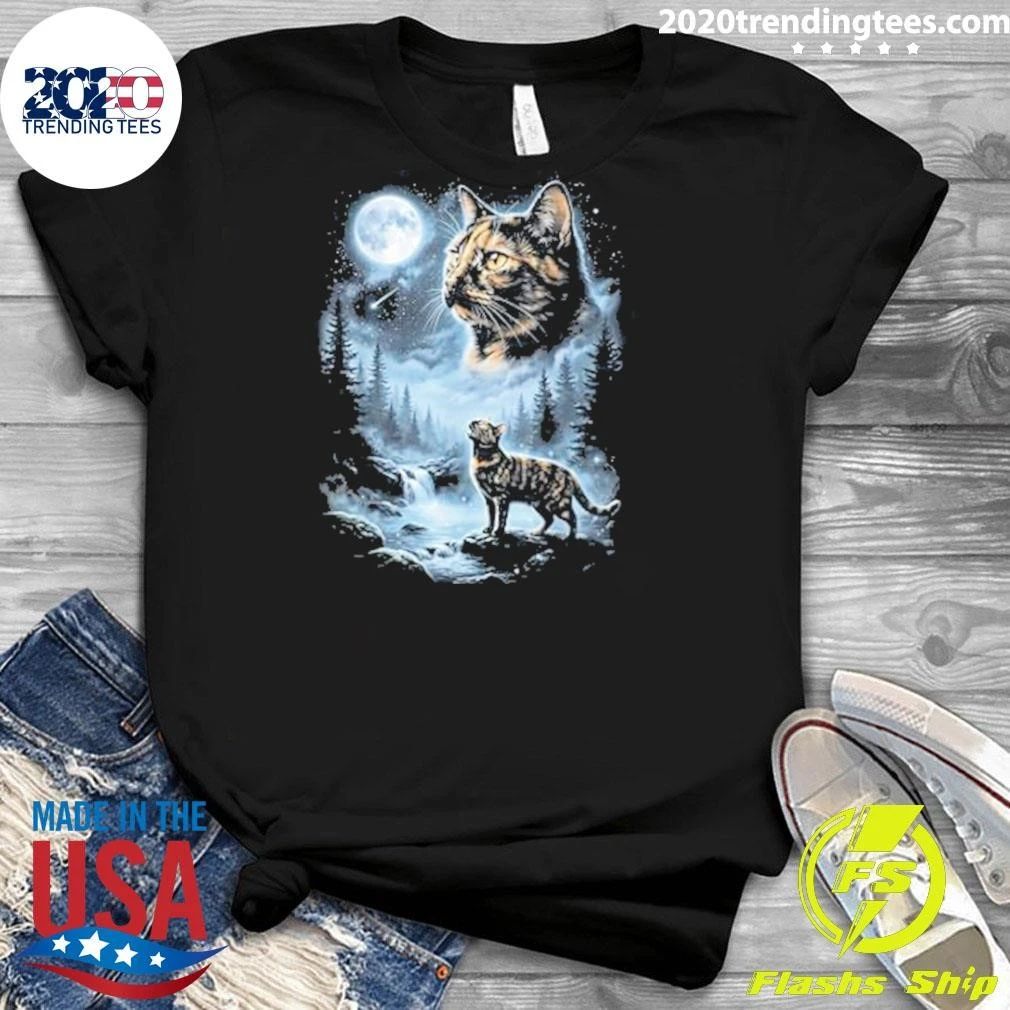Tabby Cat Howling to the Moon Halloween Shirt