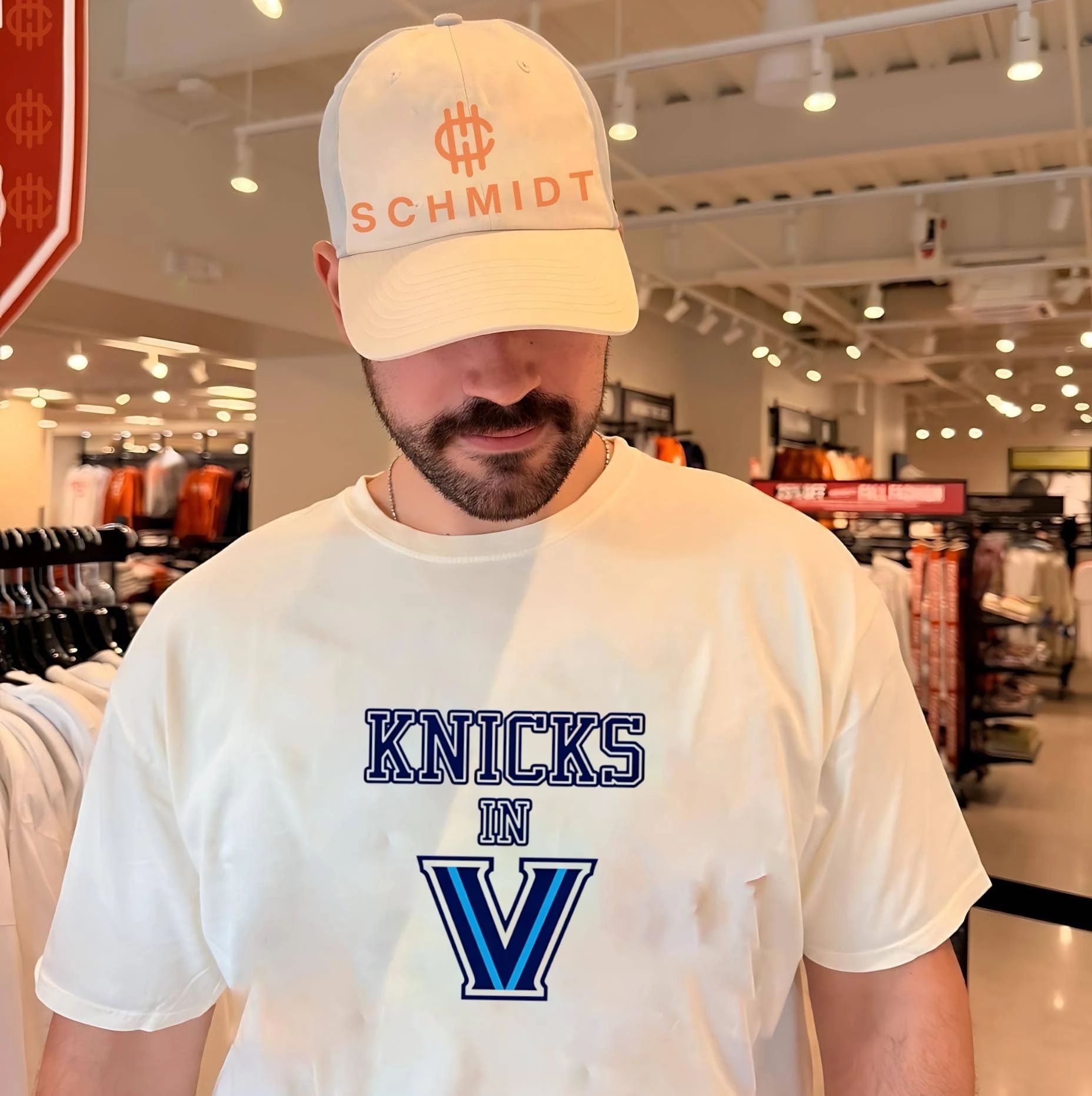New York Knicks x Villanova Wildcats Knicks in V shirt