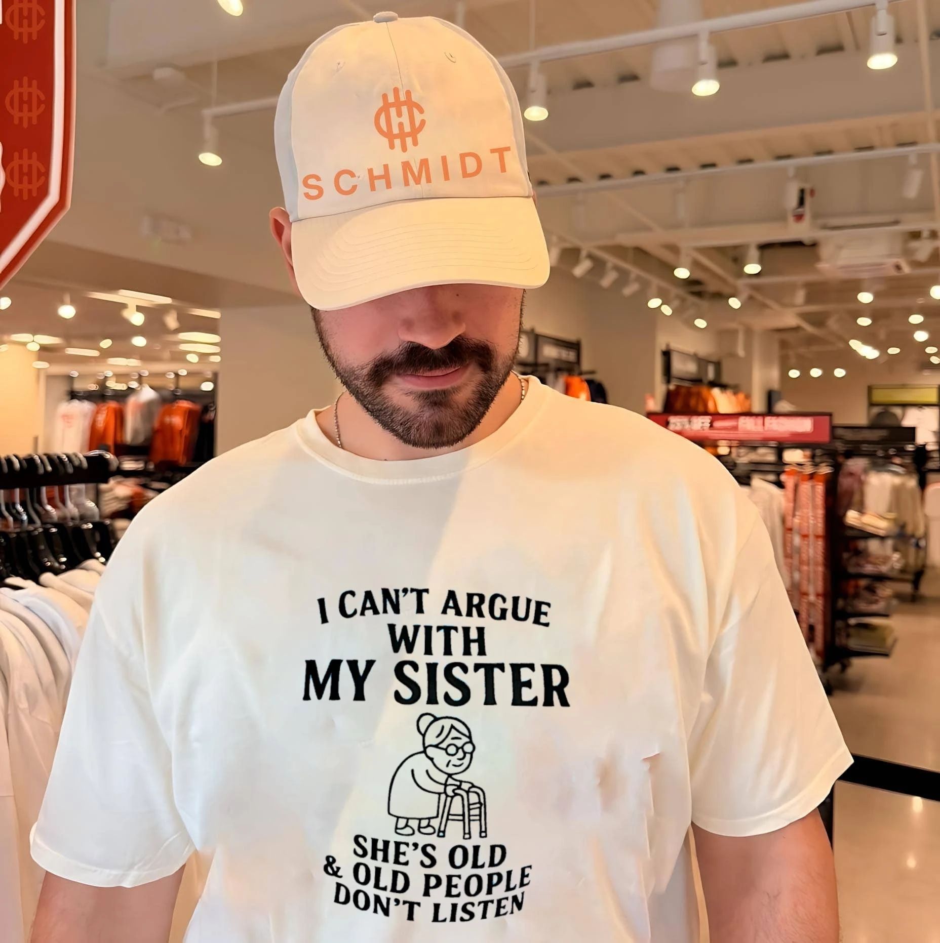 I can’t argue with my sister she’s old and old people don’t listen graphic shirt