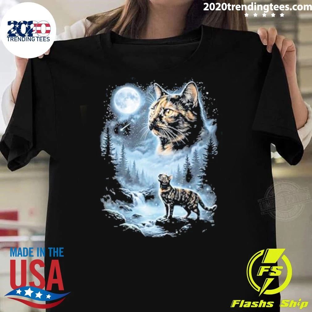 Tabby Cat Howling to the Moon Halloween Shirt