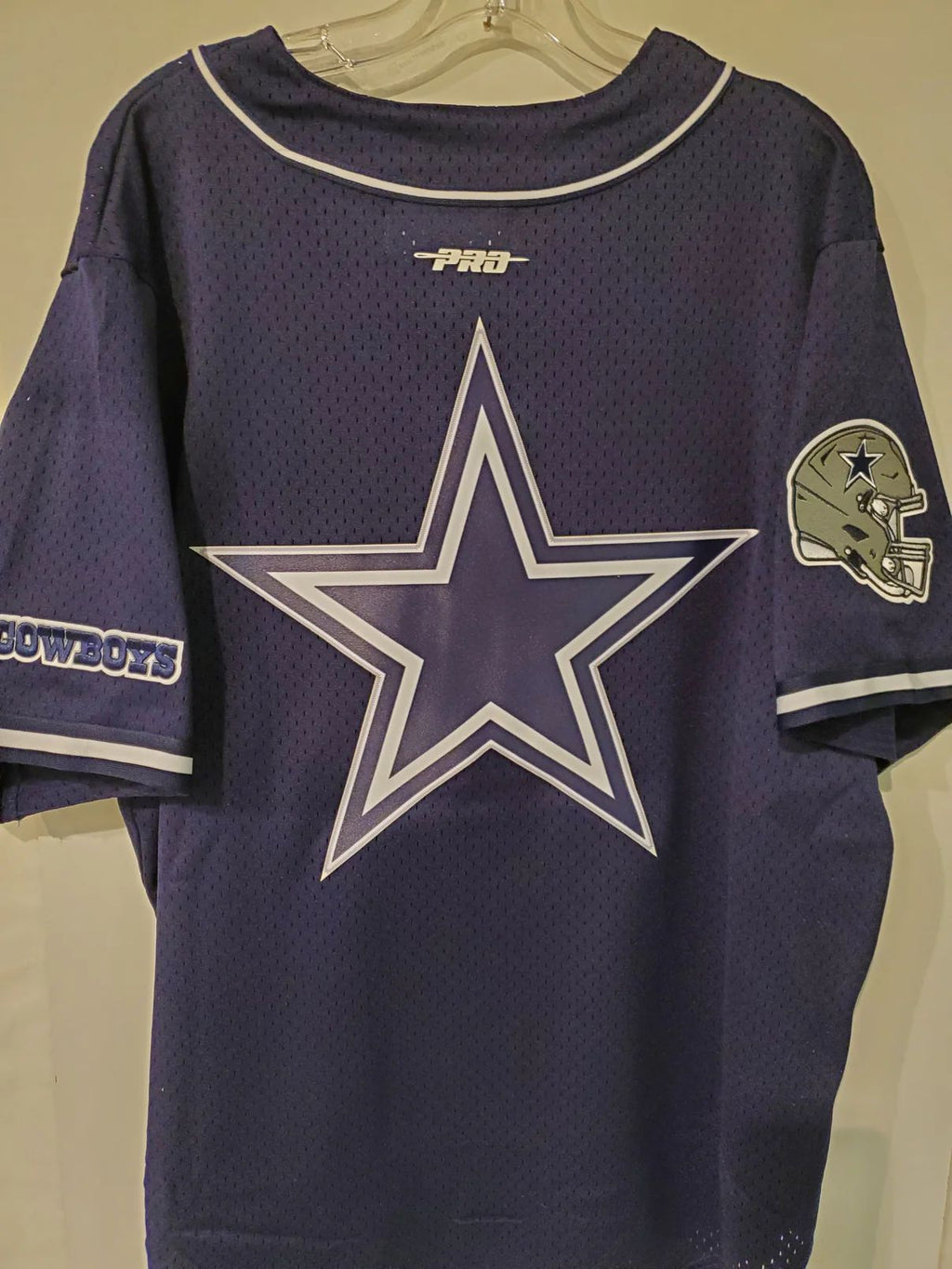 Dallas Cowboys Baseball-Style Jersey – Celebrating “America’s Team”