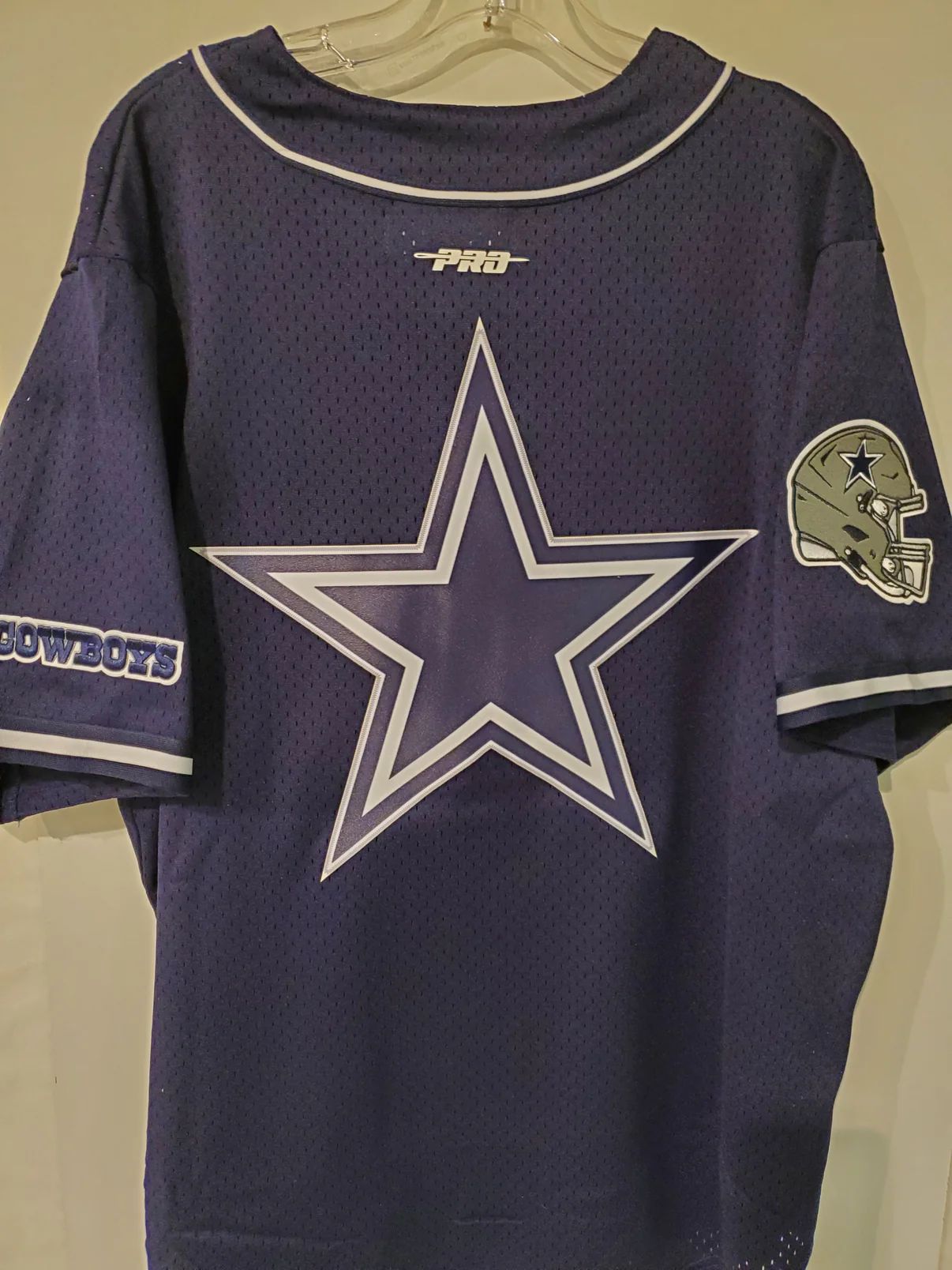 Dallas Cowboys Baseball-Style Jersey – Celebrating “America’s Team”