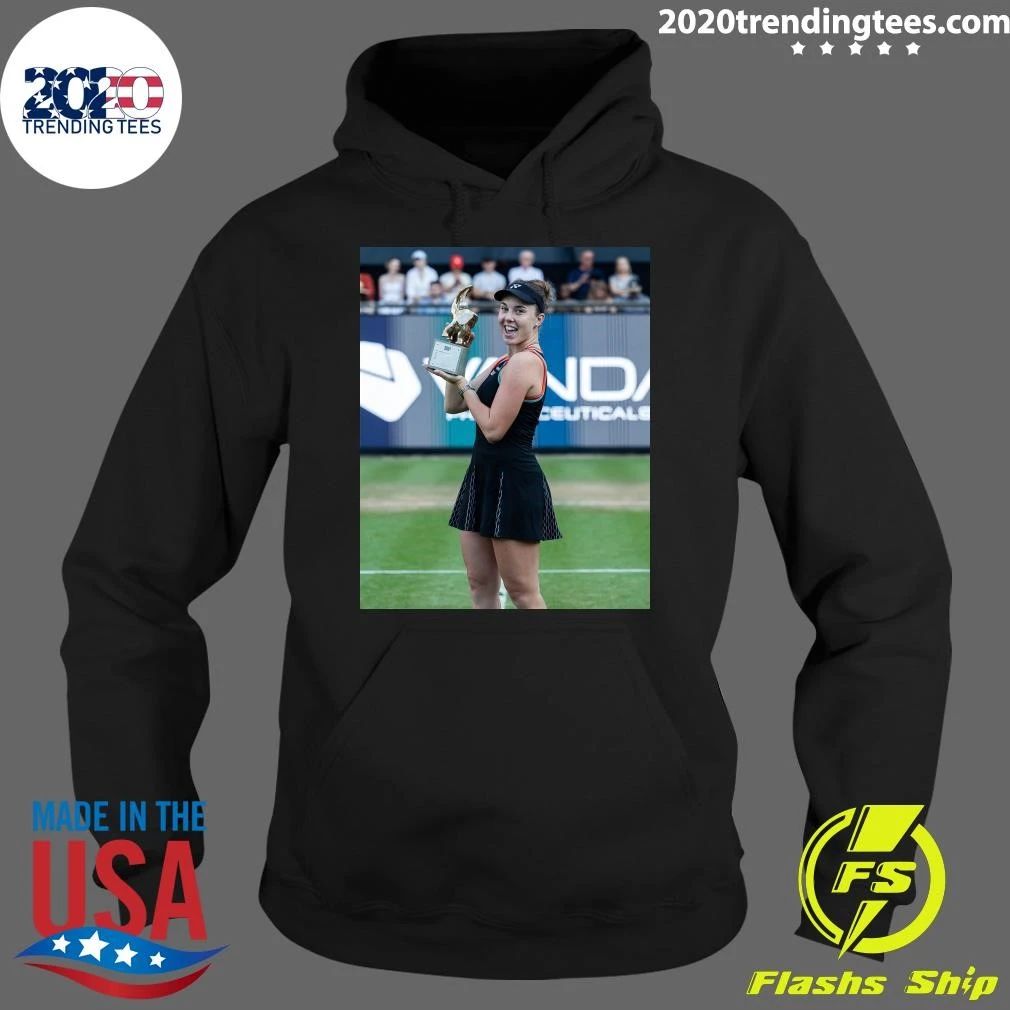 Linda’s First Title On The Grass Shirt